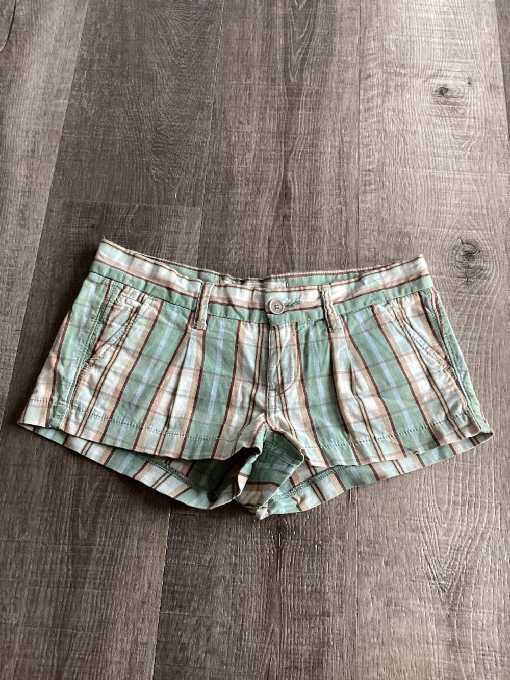 Hollister checkered/plaid shorts